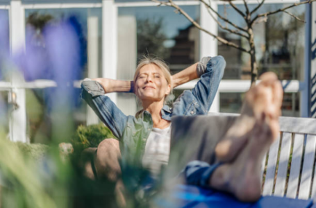 Screenshot_2018-08-16 Woman Stock Photos and Pictures Getty Images(2).png