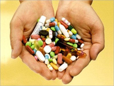 1283337494_medicines.jpg